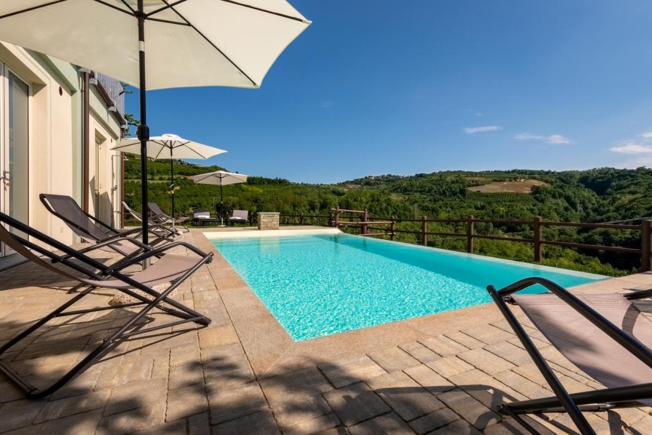 Vila Cascina Pajanot Benevello Exteriér fotografie