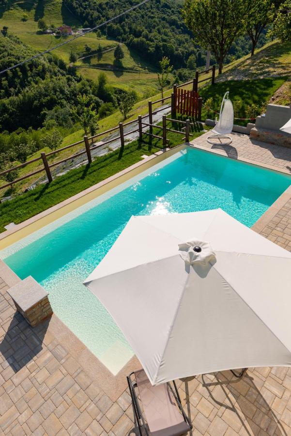 Vila Cascina Pajanot Benevello Exteriér fotografie